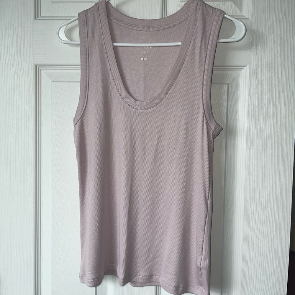 Sleeveless pink tank top